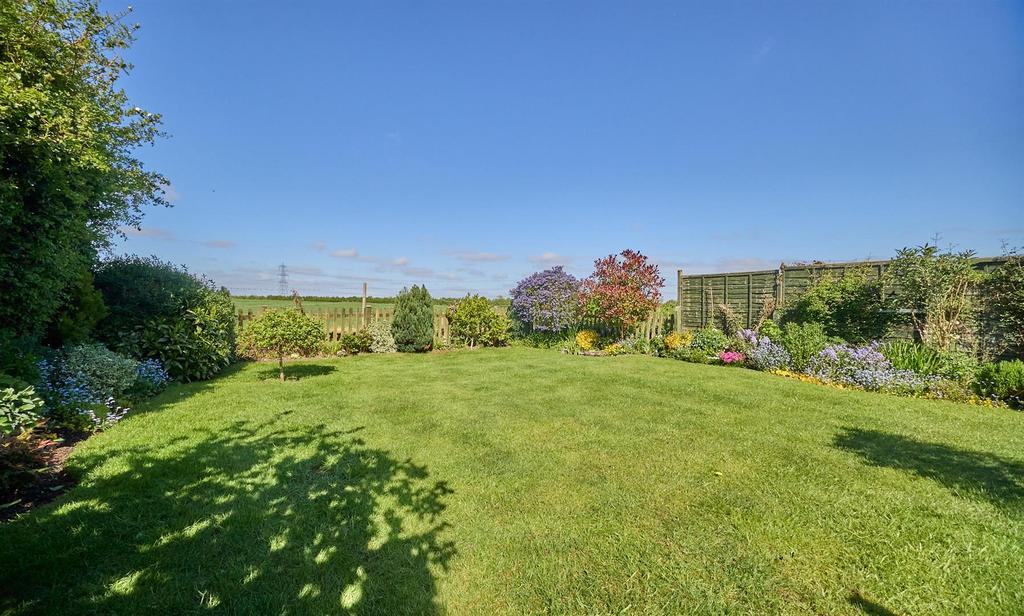 Farndon Drive - new 4.jpg