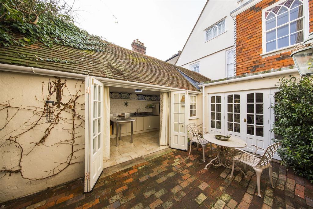Courtyard Garden