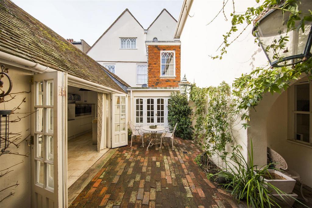 Courtyard Garden