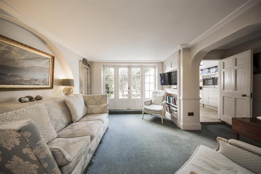 Sitting Dining Room