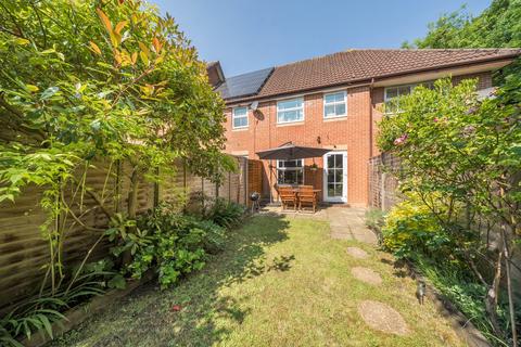 74 Badger Close, Guildford, GU2 9WA