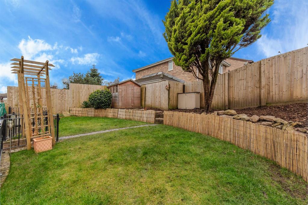 106 Ashleigh Court 3.jpg