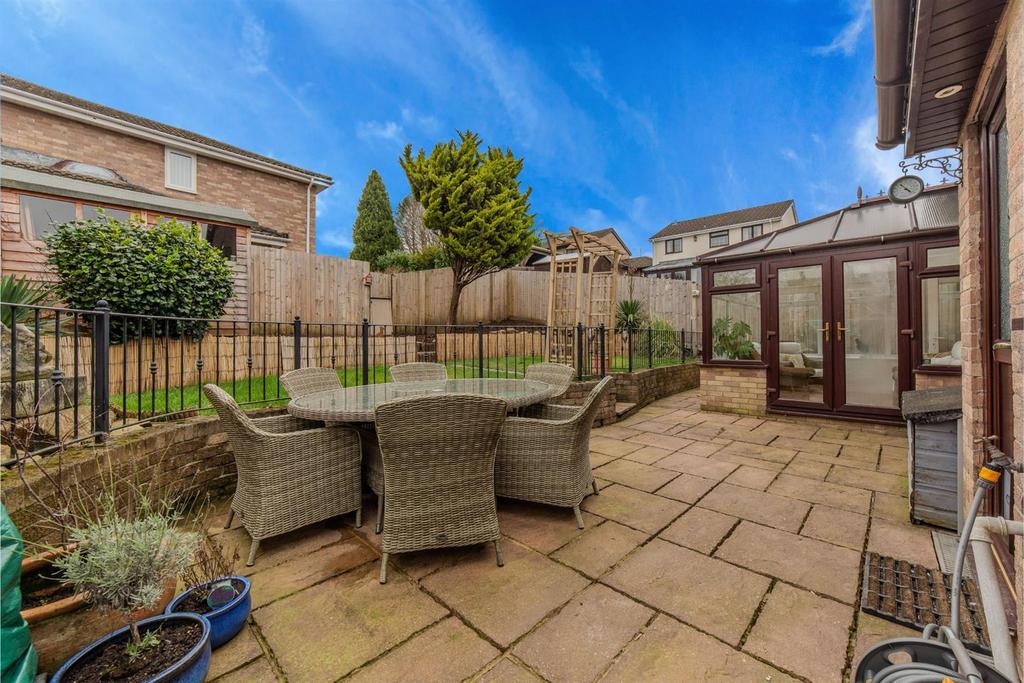 106 Ashleigh Court 7.jpg
