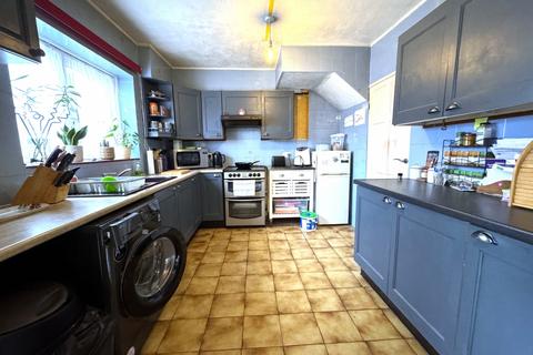 4 bedroom terraced house for sale, Hounslow , TW4