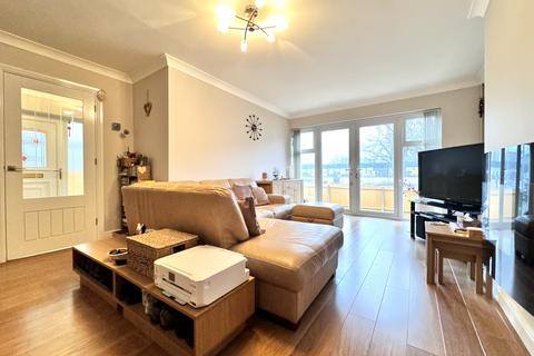 63 Glan Road, Aberdare, CF44 8BW