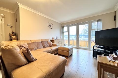 63 Glan Road, Aberdare, CF44 8BW