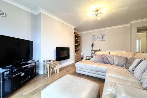 63 Glan Road, Aberdare, CF44 8BW