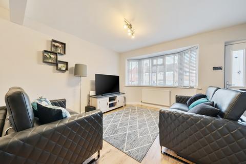 3 bedroom end of terrace house for sale, Pembury Avenue, Worcester Park KT4