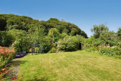 5 bedroom detached house for sale, Glyn-Y-Mel Road, Lower Town, Fishguard