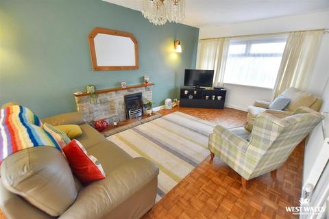3 bedroom detached bungalow for sale, Haven Road, Haverfordwest
