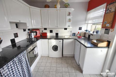 3 bedroom detached bungalow for sale, Haven Road, Haverfordwest