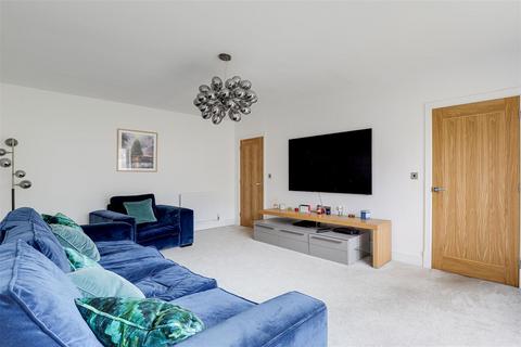 21 Blackbird Crescent, Edwalton, Nottingham, NG12 4JN