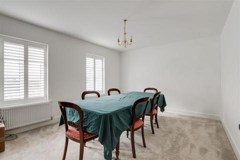 21 Blackbird Crescent, Edwalton, Nottingham, NG12 4JN