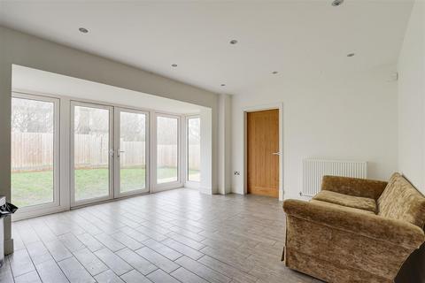 21 Blackbird Crescent, Edwalton, Nottingham, NG12 4JN