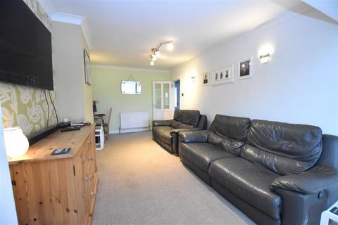 5 bedroom chalet for sale, Princess Gardens, Rochford