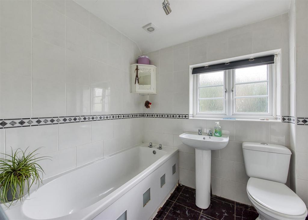 Coldham Cottage-bathroom.jpg