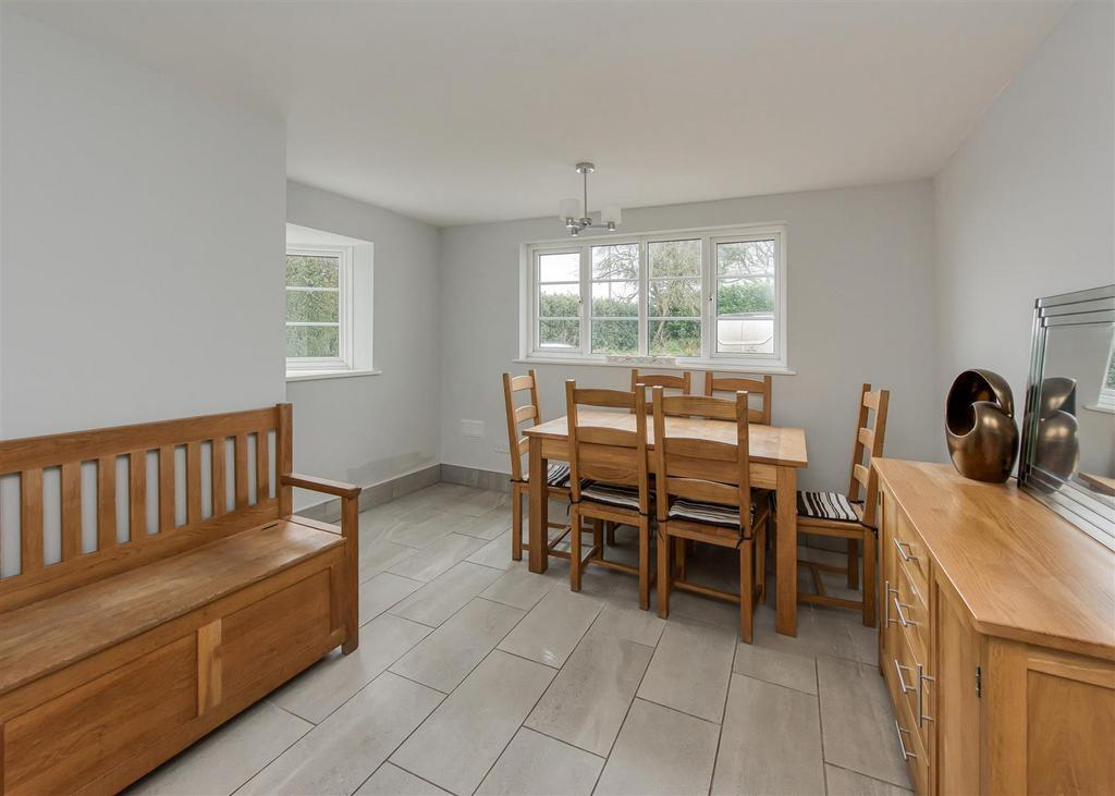 Coldham Cottage-dining2.jpg