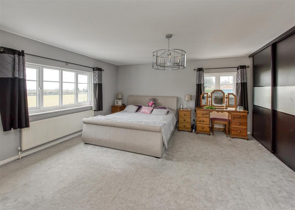 Coldham Cottage-bed1.jpg