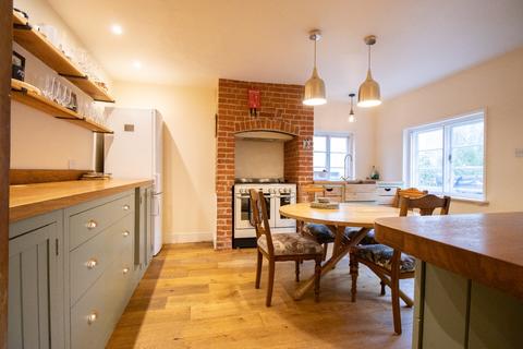 5 bedroom cottage for sale, Chapel Street, Thetford, IP25