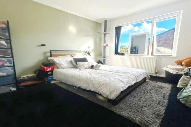 28 farndon bed 2.jpeg