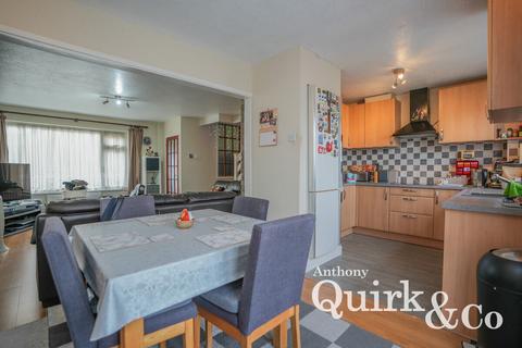 3 bedroom terraced house for sale, Norfolk Close, Canvey Island, SS8