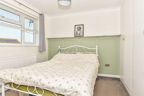 4 Alen Square, Staplehurst, Tonbridge, TN12 0SB