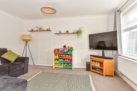 4 Alen Square, Staplehurst, Tonbridge, TN12 0SB
