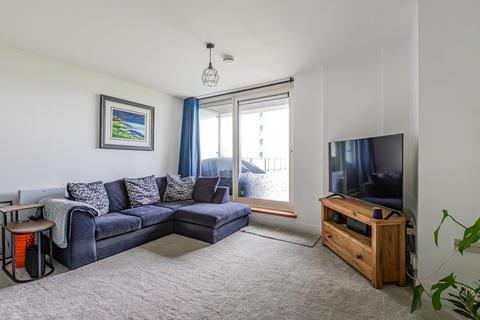 2 bedroom apartment for sale, Ferry Court, Cardiff CF11