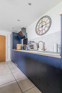 2 bedroom apartment for sale, Ferry Court, Cardiff CF11