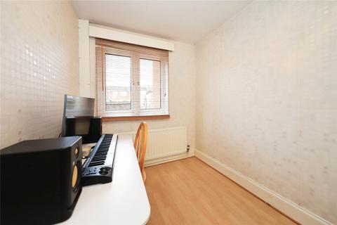 2 Bridgefoot Walk, Pendeford, Wolverhampton, WV8 1XT