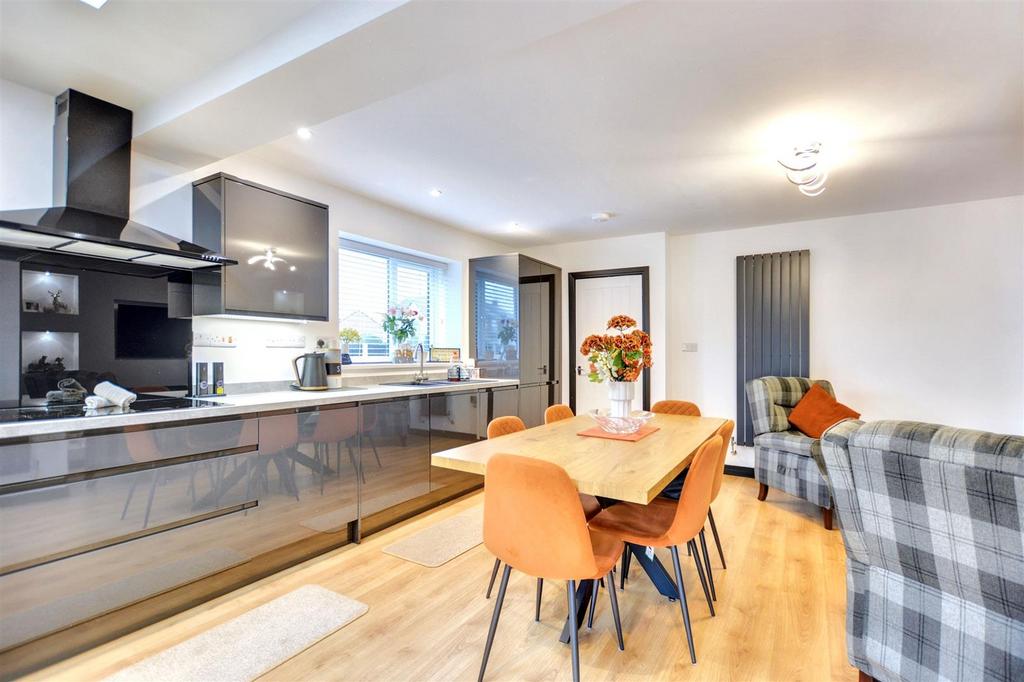 Kitchen Diner 3.jpeg