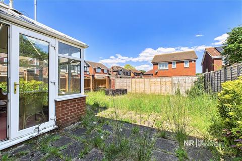 14 Arnold Drive, Chessington, KT9 2GD