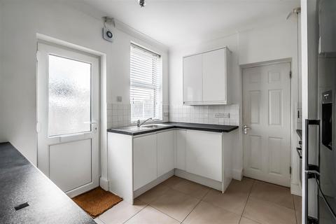 1 bedroom apartment for sale, THE STREET, ASHTEAD, KT21