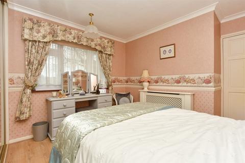 3 bedroom end of terrace house for sale, Brendon Avenue, Walderslade, Chatham, Kent