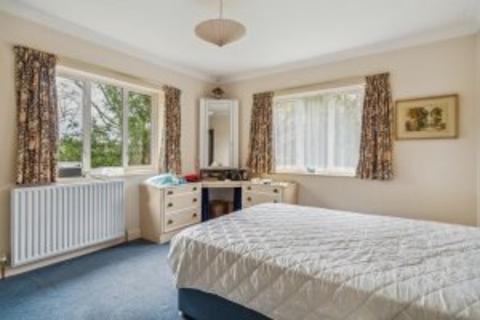 5 bedroom detached house to rent, The Drive, Rickmansworth