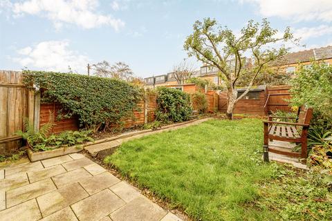 24 Lawrence Road, London, W5 4XH