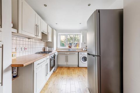 24 Lawrence Road, London, W5 4XH