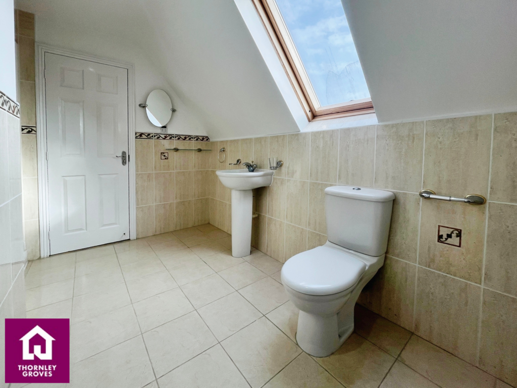 Jack &amp; Jill En Suite