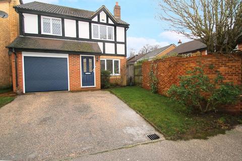 4 bedroom detached house for sale, Knaphill