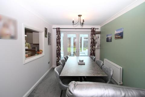 4 bedroom detached house for sale, Knaphill