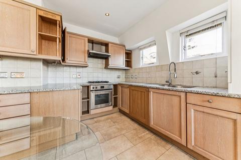 2 bedroom flat to rent, Great Tower Street, London EC3R