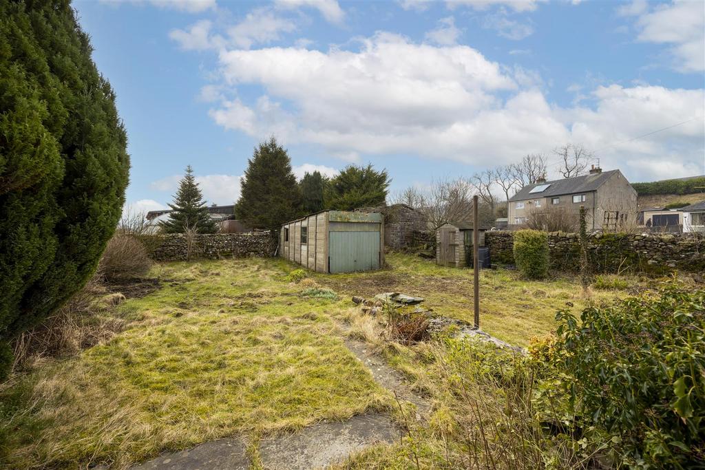 Divorced Garden &amp; Parking