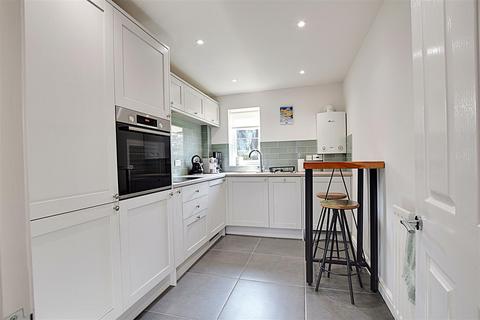 2 bedroom flat for sale, Hastings Road, Bexhill-On-Sea