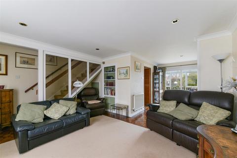 4 bedroom end of terrace house for sale, The Gables, Banstead