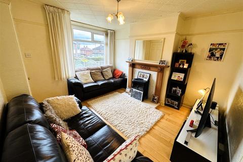 2 bedroom semi-detached house for sale, Kirkdale Crescent, Leeds