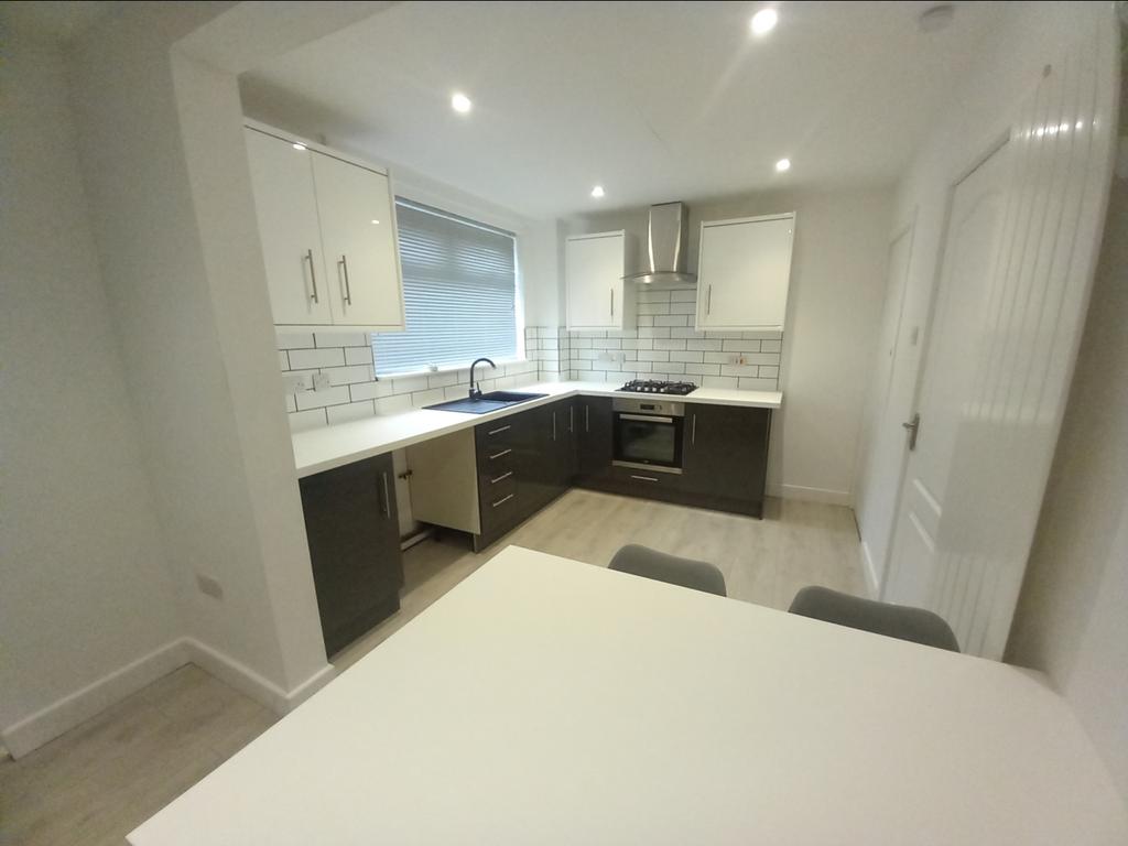 Dining kitchen