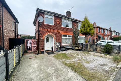 3 bedroom semi-detached house for sale, Newlyn Drive, Bredbury