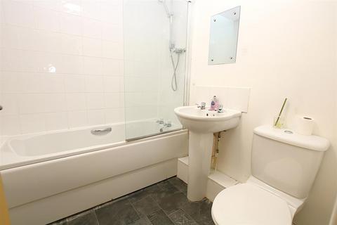 1 bedroom flat for sale, Henry Bird Way, Northampton