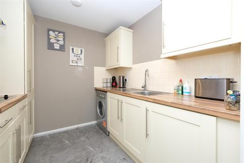 2 bedroom flat for sale, The Gatehouse, Darlington