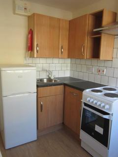 1 bedroom flat to rent, Hammersmith Road, London W14